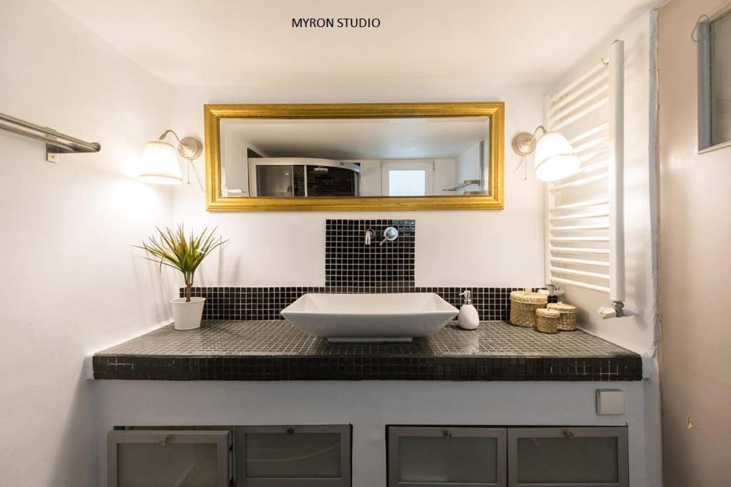 Myron Apartments 雅典 外观 照片